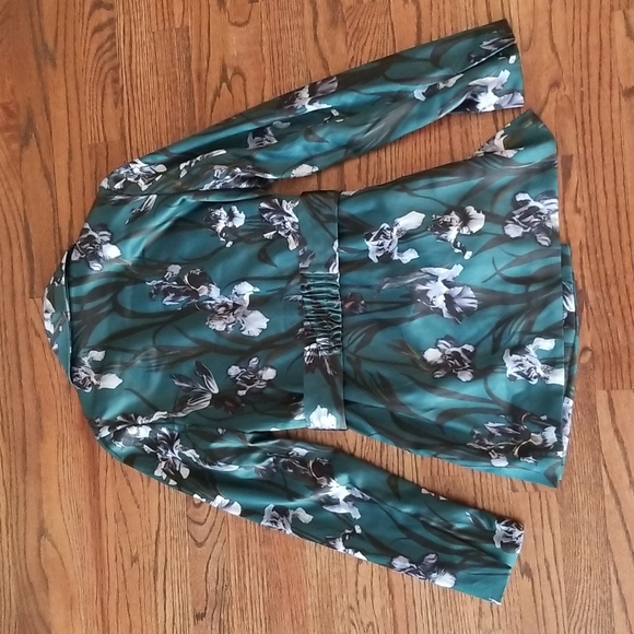 Belted Blazer - Picture 6 of 8